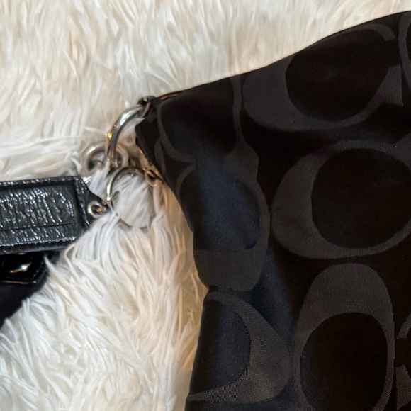 COACH POPPY Black Shoulder Bag w/ Crossbody Strap & Front Pockets - Picture 4 of 7